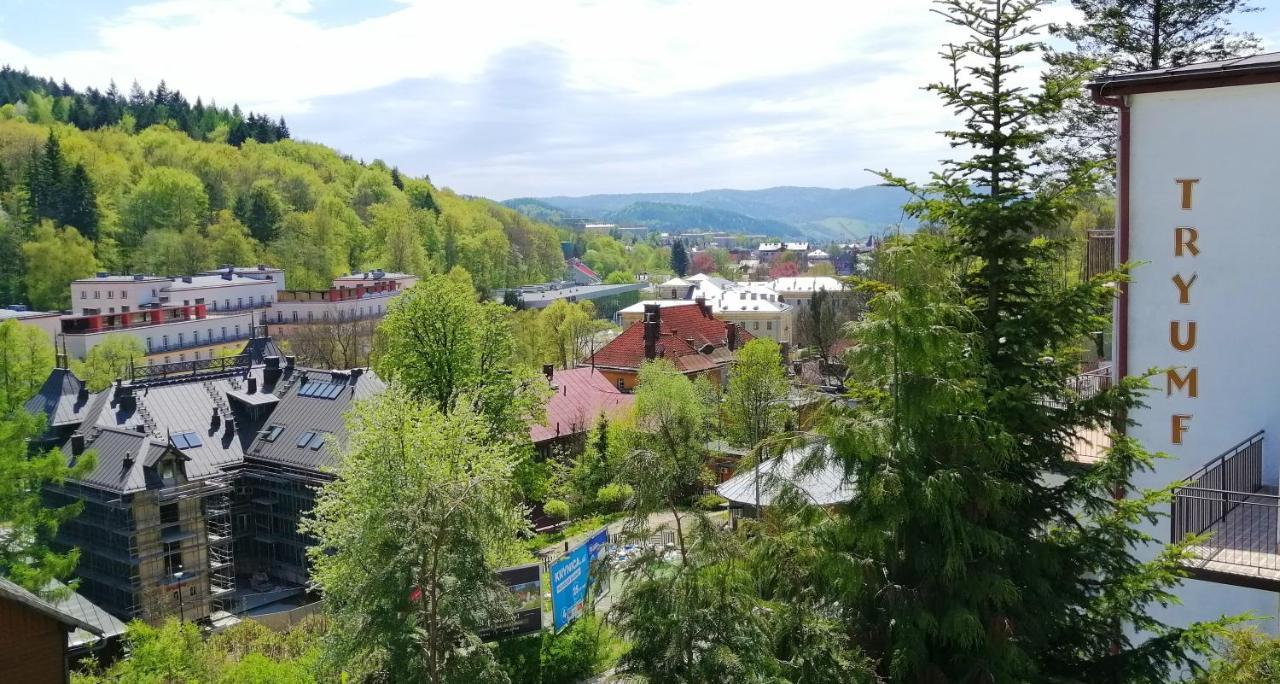 Domy Wczasowe Tryumfy Bed and Breakfast Krynica-Zdrój Exteriör bild
