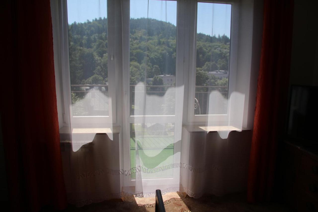 Domy Wczasowe Tryumfy Bed and Breakfast Krynica-Zdrój Exteriör bild