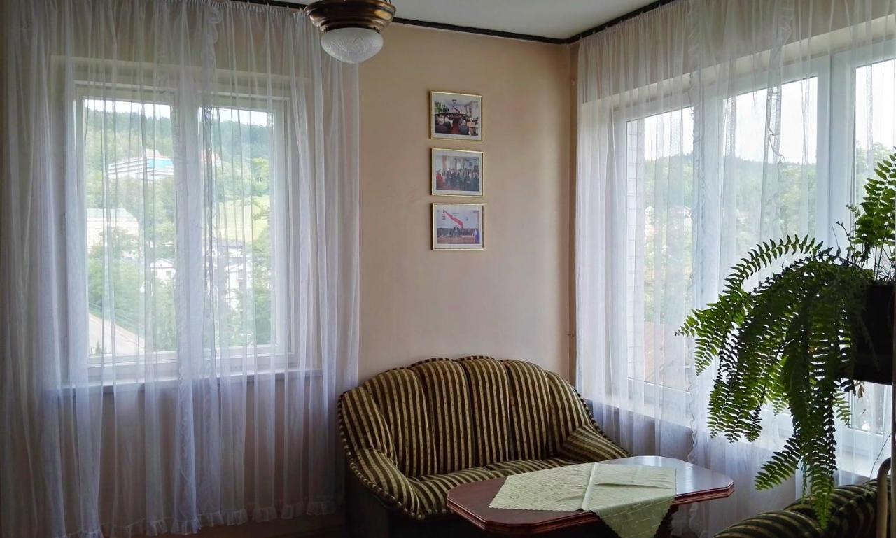 Domy Wczasowe Tryumfy Bed and Breakfast Krynica-Zdrój Exteriör bild