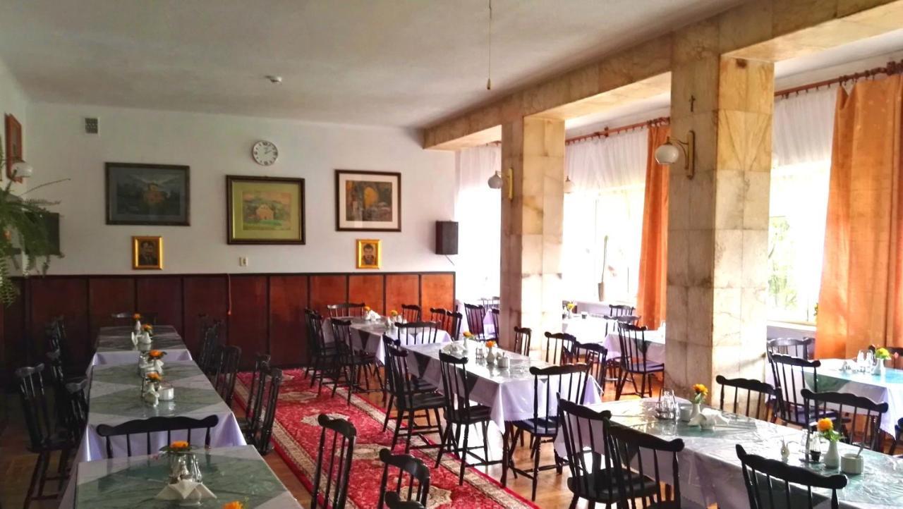 Domy Wczasowe Tryumfy Bed and Breakfast Krynica-Zdrój Exteriör bild