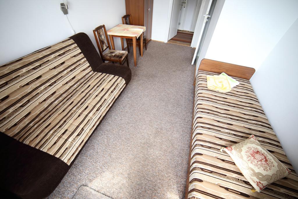 Domy Wczasowe Tryumfy Bed and Breakfast Krynica-Zdrój Rum bild