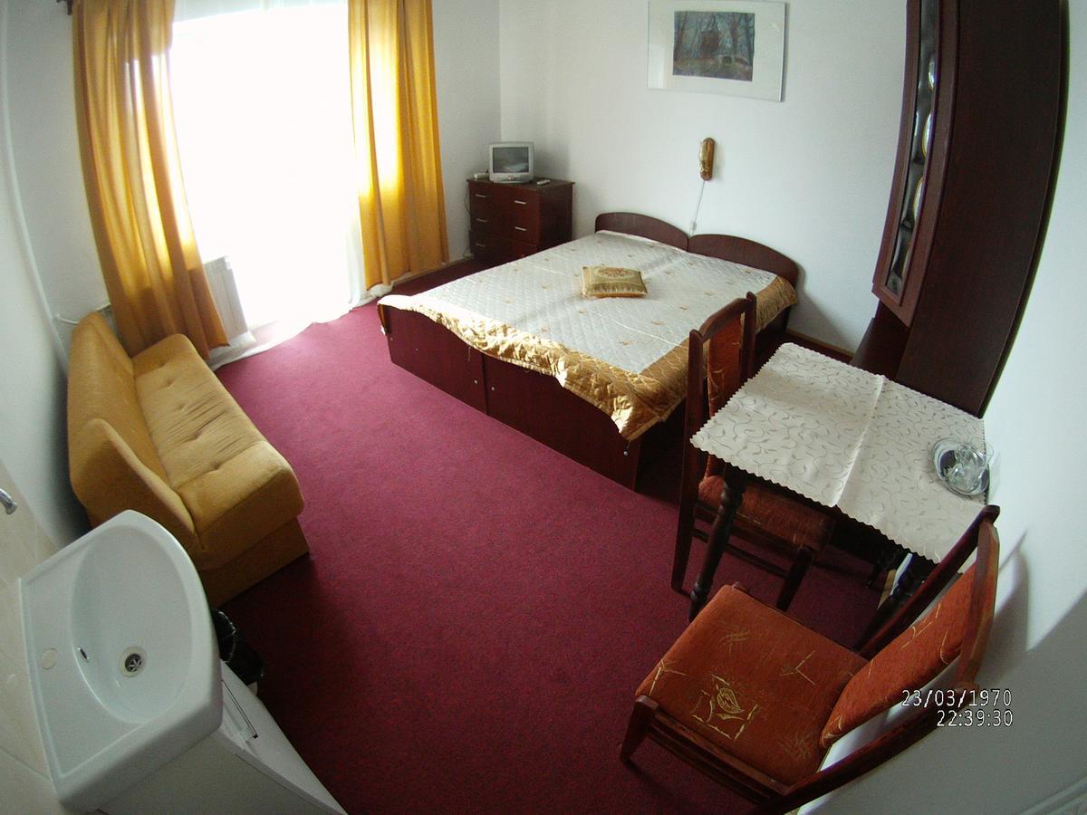 Domy Wczasowe Tryumfy Bed and Breakfast Krynica-Zdrój Exteriör bild