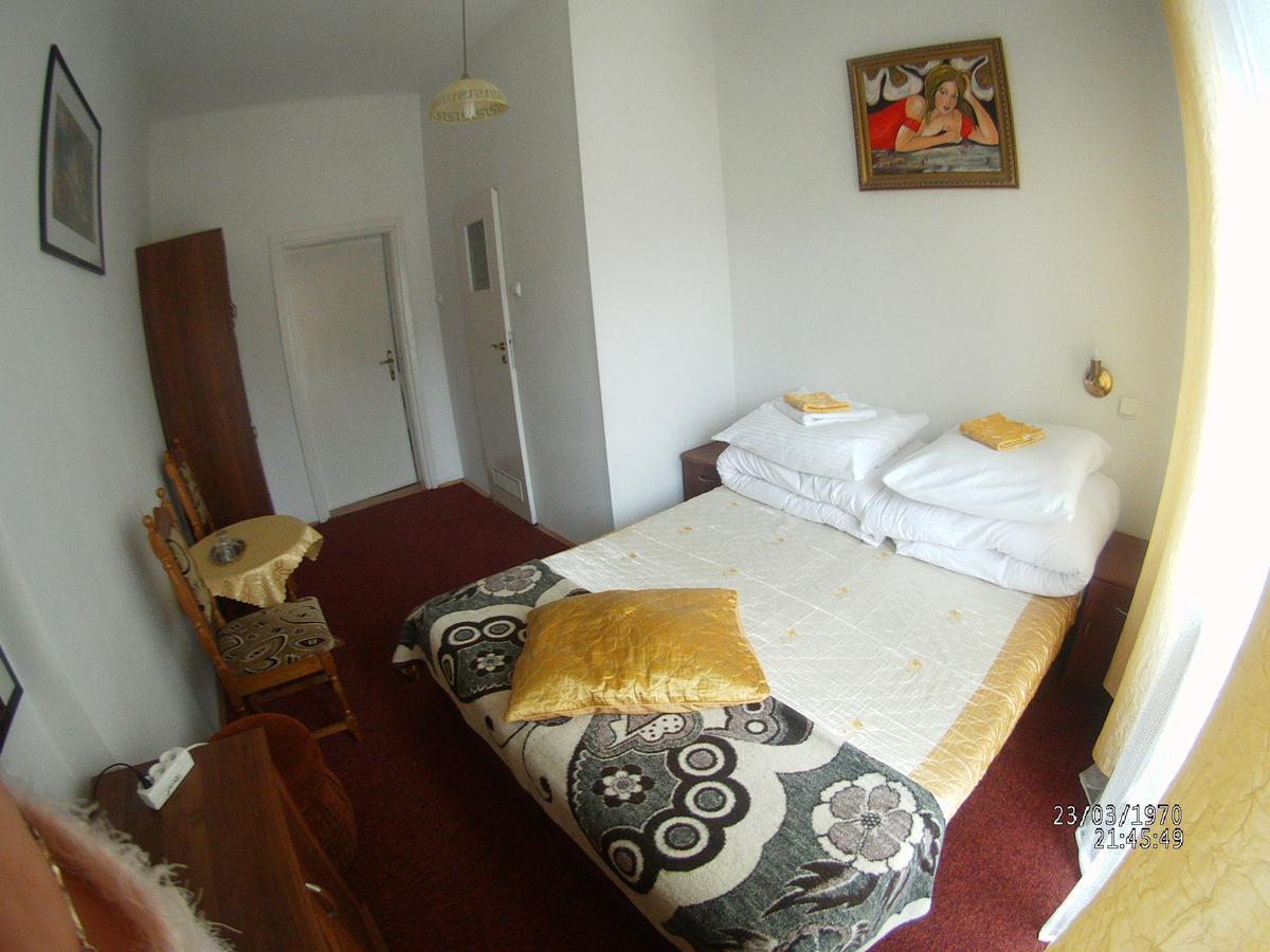 Domy Wczasowe Tryumfy Bed and Breakfast Krynica-Zdrój Exteriör bild